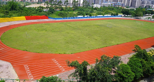 田徑運(yùn)動(dòng)場